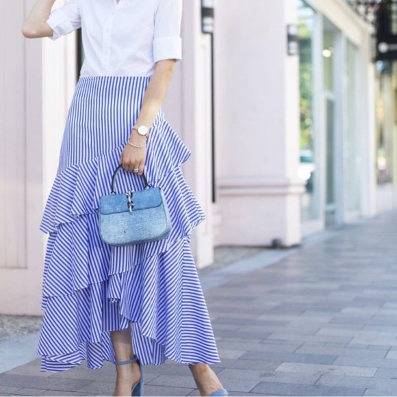 Banana Republic Dresses & Skirts - NWT Banana Republic Striped Tier Flowy Skirt